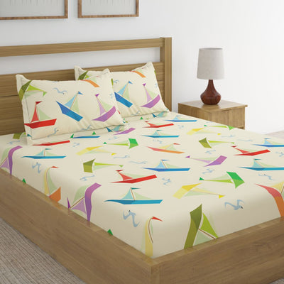 Colorful Paper Boats Print Bed Sheet