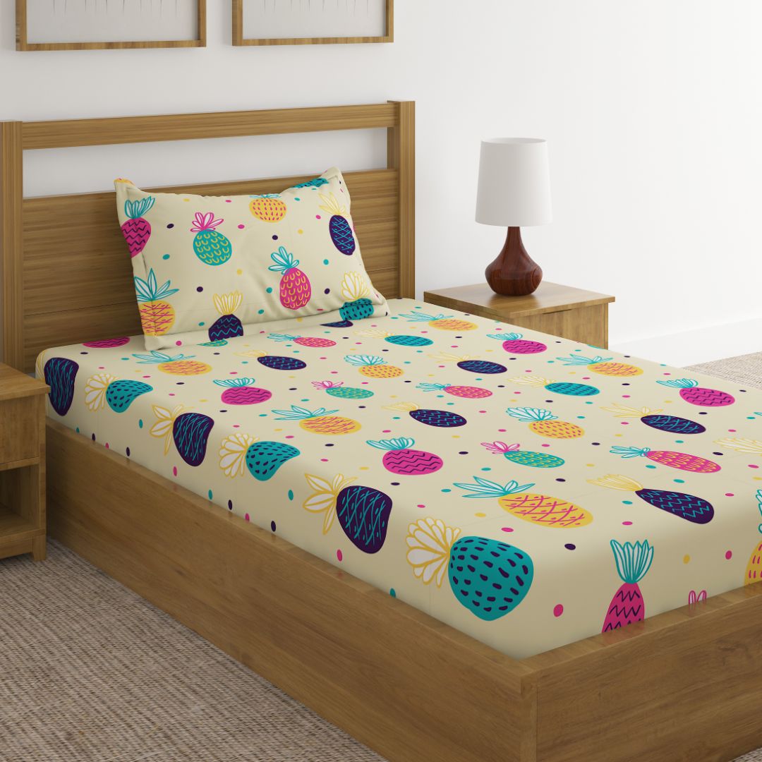 Pineapple Print Bed Sheet