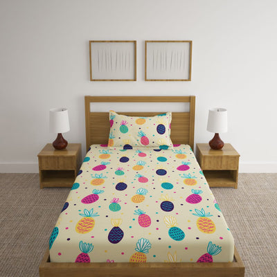 Pineapple Print Bed Sheet